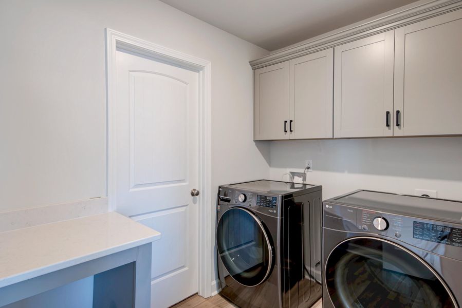 Furnished interior view inside a new home in Six Oaks, Summerville (Image 49). Furnished interior view inside a new home in Six Oaks, Summerville (Image 49).