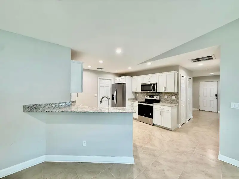 Kitchen Granite Counter Backsplash