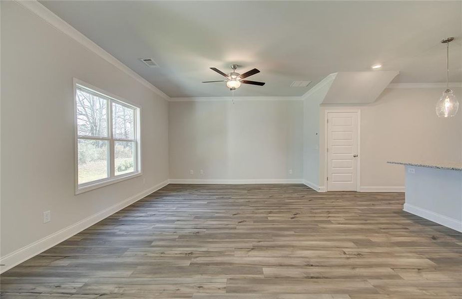 Spacious, unfurnished interior of a new home in Crofton Place Enclave, Snellville (Image 16).