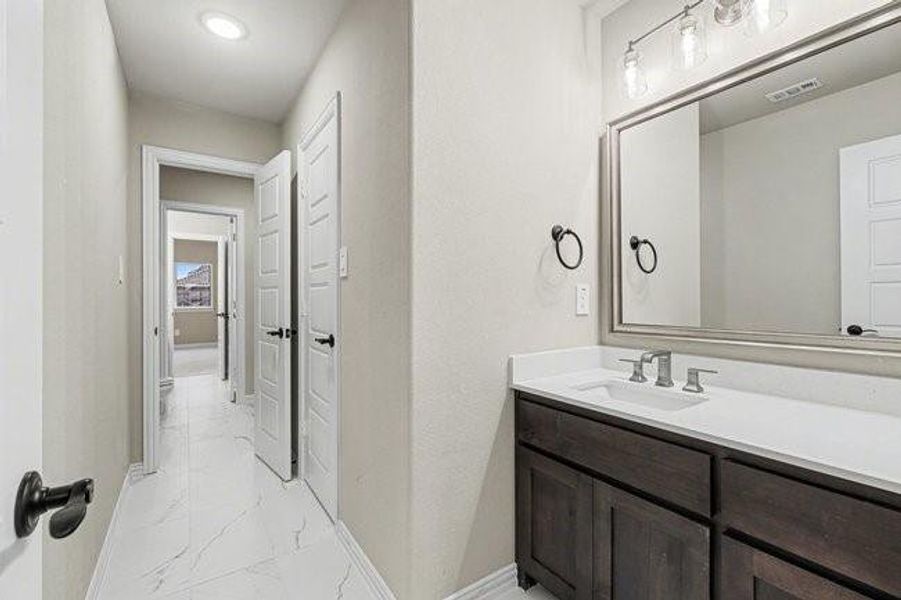 Furnished interior view inside a new home in , Prosper (Image 19).