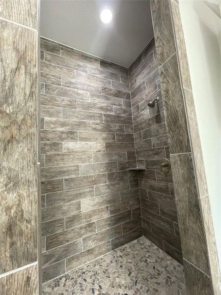 Close-up of interior finishes inside a home in , Anahuac (Image 7).