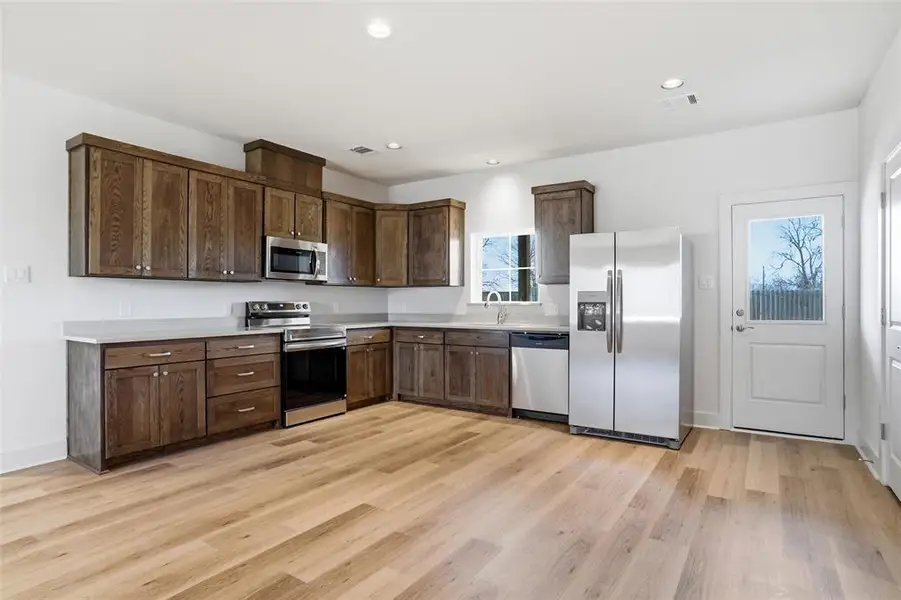 Furnished interior view inside a new home in , Sanger (Image 5).