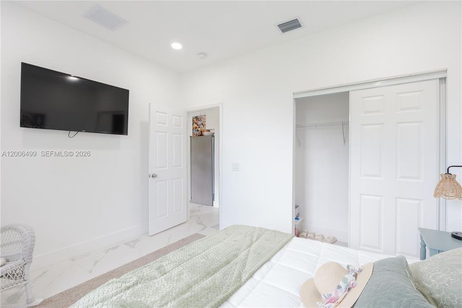 Furnished interior view inside a new home in , Clewiston (Image 9).