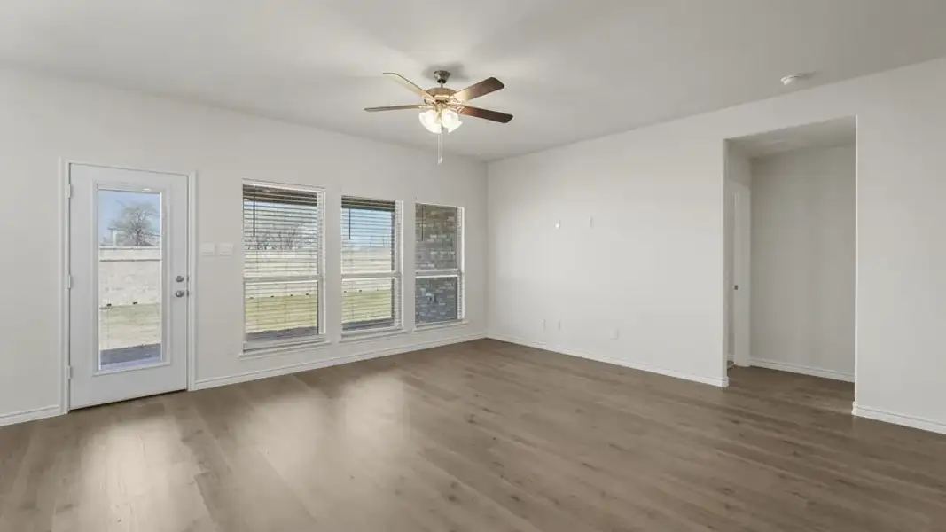 Spacious, unfurnished interior of a new home in Elevon, Lavon (Image 19).