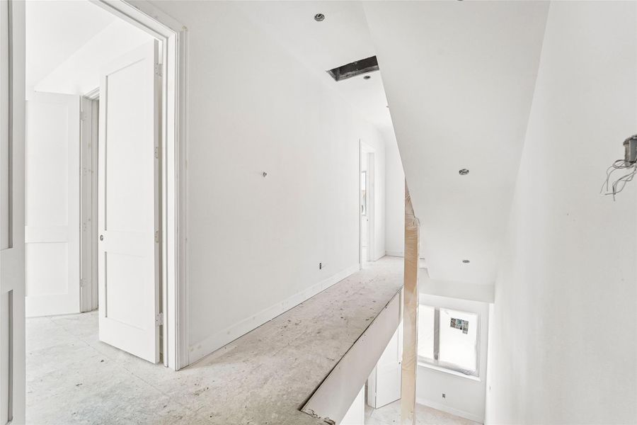 Image 42 of a home in .
