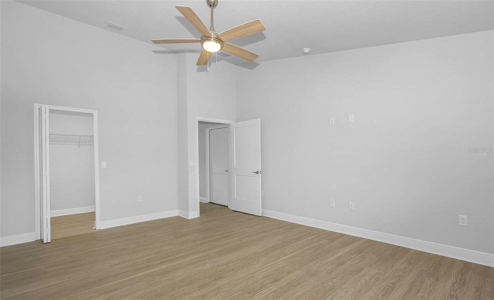 Spacious, unfurnished interior of a new home in , New Port Richey (Image 33).
