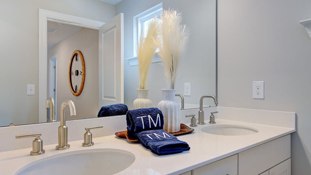 Representative interior finishes for a home built from the Wayland by Taylor Morrison in Hickory Grove, Sanford (Image 21).