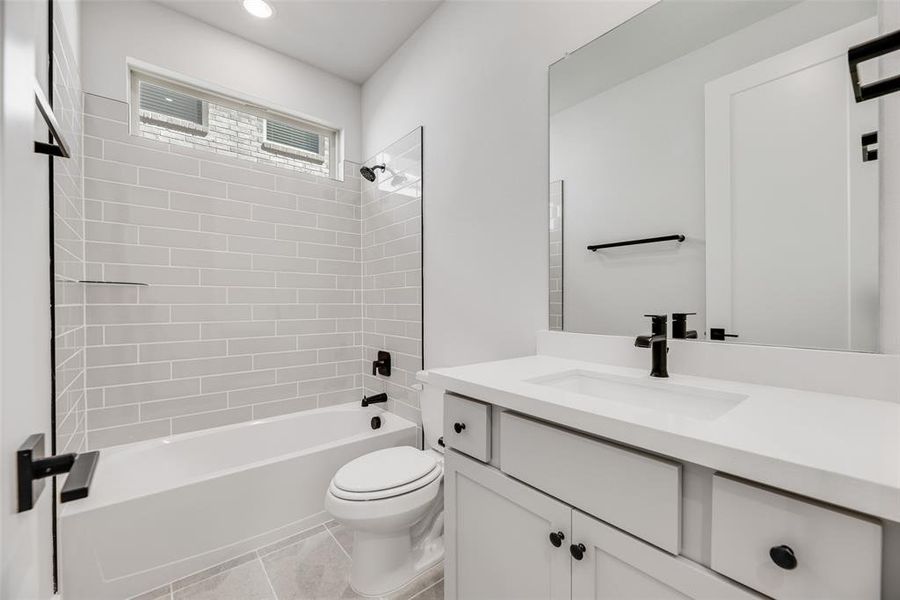 Furnished interior view inside a new home in Collin Creek, Plano (Image 6).