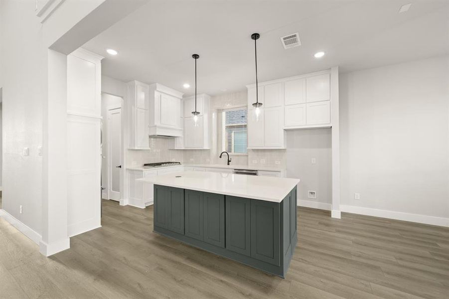 2115 Birdwatch- Kitchen-1