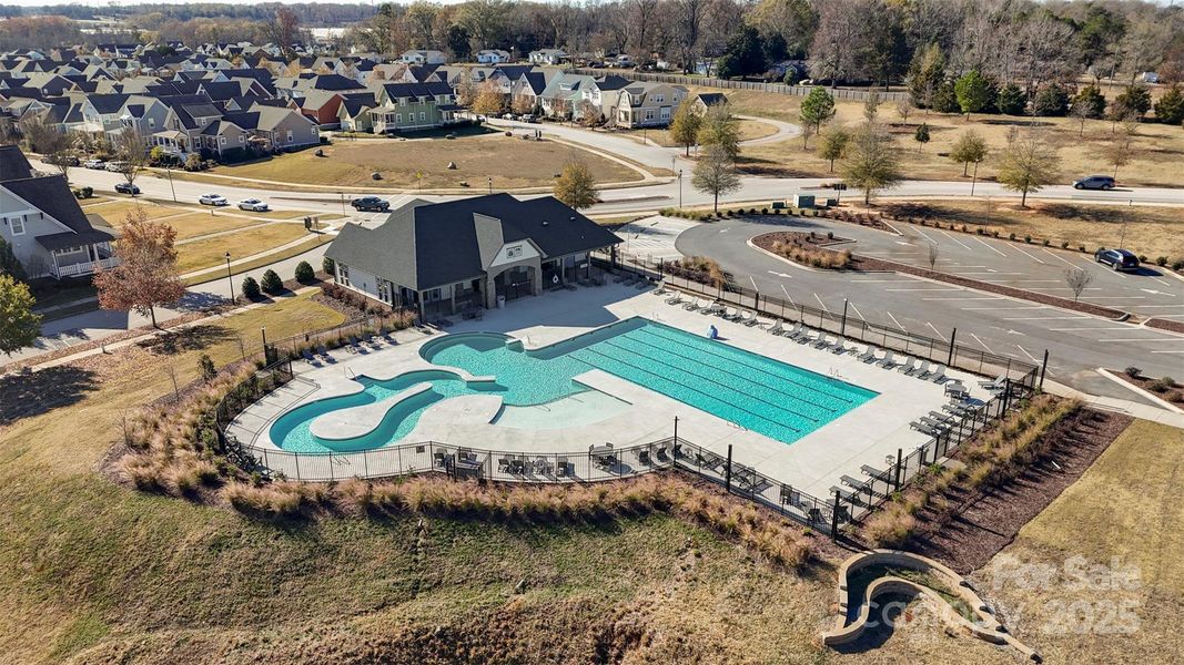 Image 38 of a home in Riverwalk. Image 38 of a home in Riverwalk.