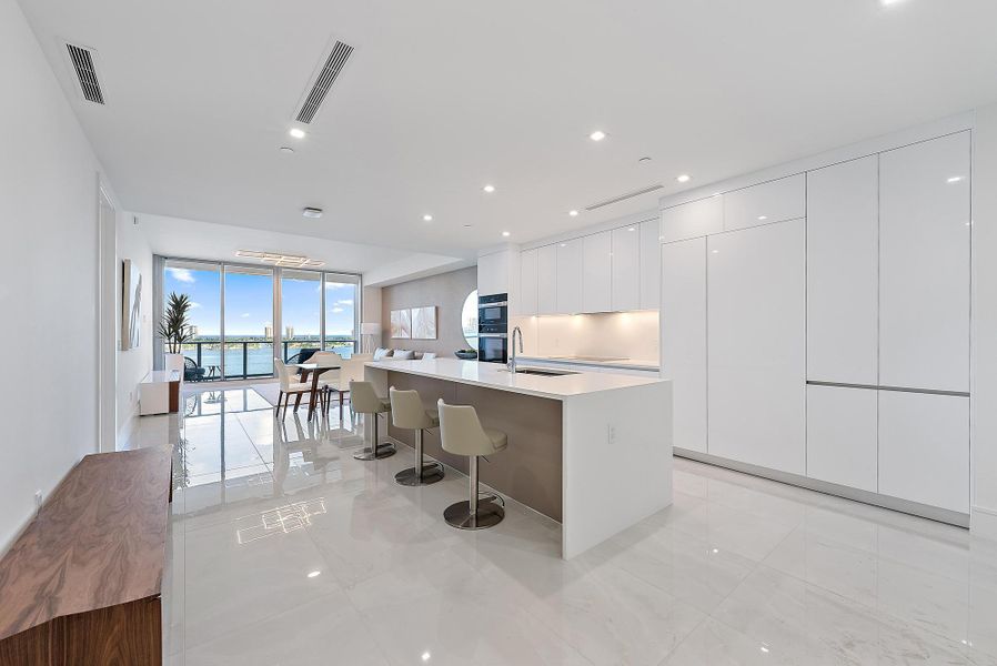 220 Lake Shore Dr unit 1008-17