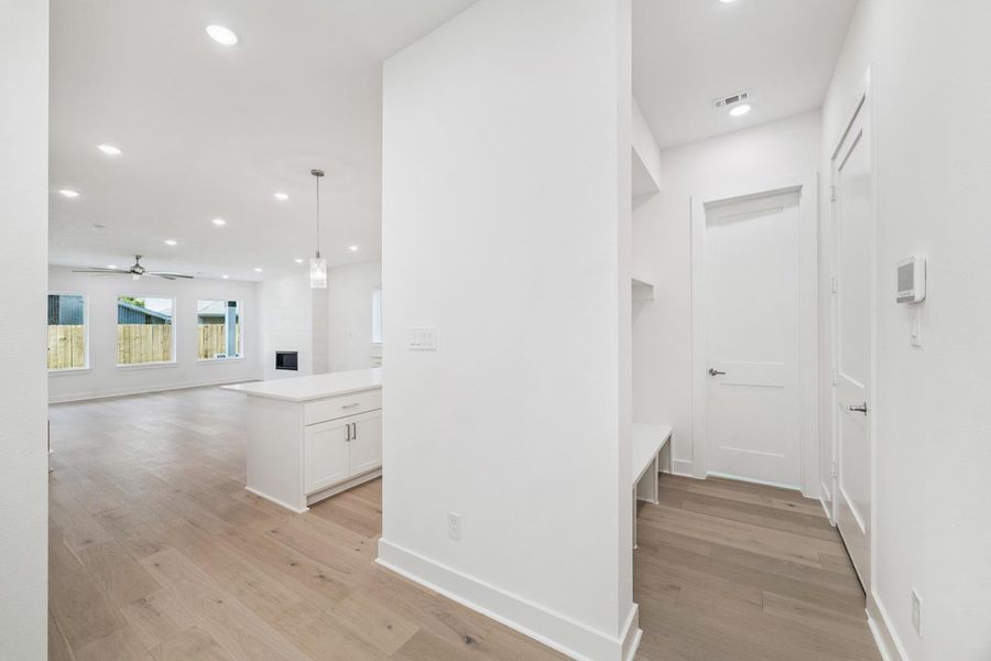 Spacious, unfurnished interior of a new home in , Houston (Image 20).