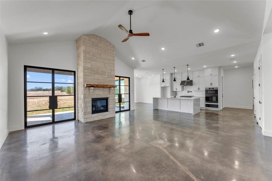 Spacious, unfurnished interior of a new home in , Briggs (Image 19).