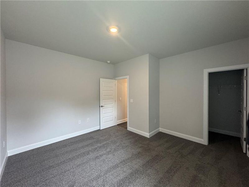 Spacious, unfurnished interior of a new home in Tuscany Hills, Douglasville (Image 12).