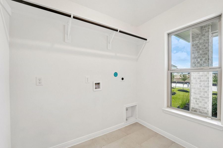Spacious, unfurnished interior of a new home in Aldeana, Bonney (Image 33). Spacious, unfurnished interior of a new home in Aldeana, Bonney (Image 33).