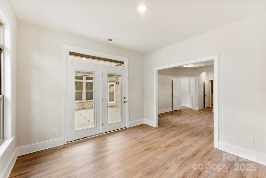Spacious, unfurnished interior of a new home in The Courtyards on New Hope, Gastonia (Image 16).