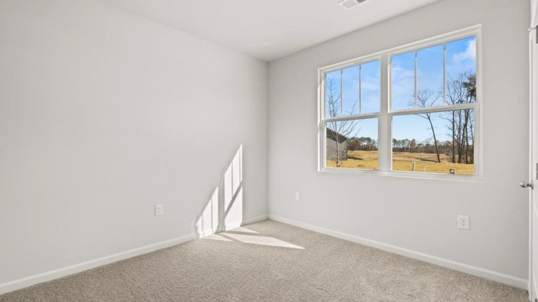 Spacious, unfurnished interior of a new home in , Gainesville (Image 21).
