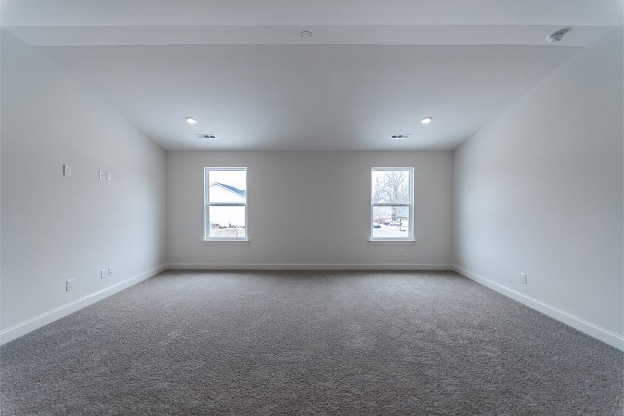 Spacious, unfurnished interior of a new home in Dorris Farm, White House (Image 28).