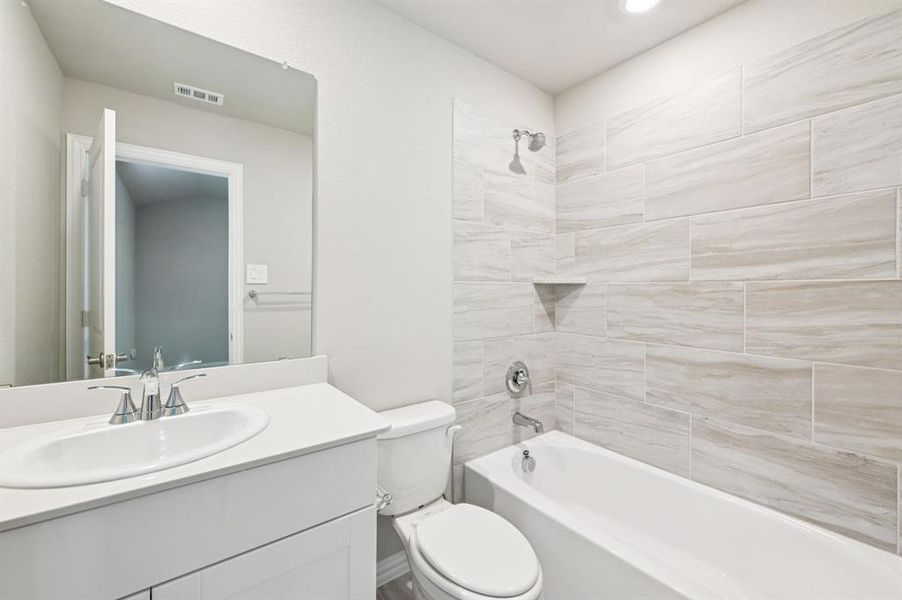 Photo is not of the actual home, but is an inspirational photo of builder’s model home and may depict options, furnishings, and/or decorator features that are not included.