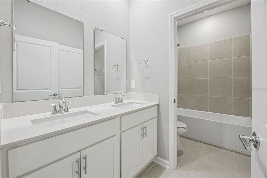 Furnished interior view inside a new home in Wellness Ridge, Clermont (Image 10).