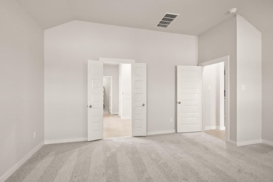 Spacious, unfurnished interior of a new home in Barton Creek Ranch, Conroe (Image 19). Spacious, unfurnished interior of a new home in Barton Creek Ranch, Conroe (Image 19).