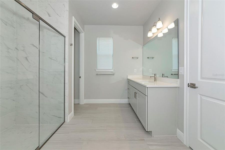 Furnished interior view inside a new home in , Sarasota (Image 10).