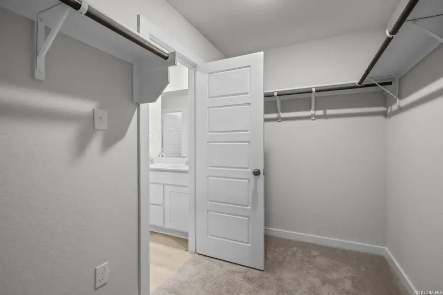 Spacious, unfurnished interior of a new home in Senna, Leon Valley (Image 13). Spacious, unfurnished interior of a new home in Senna, Leon Valley (Image 13).