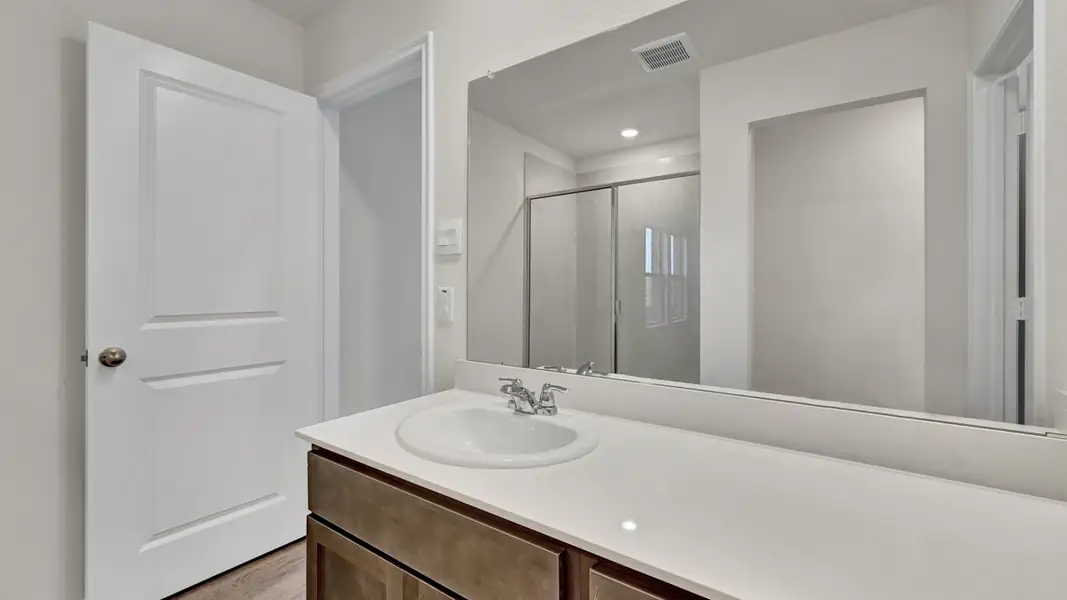 Furnished interior view inside a new home in Riverfield, Josephine (Image 11).