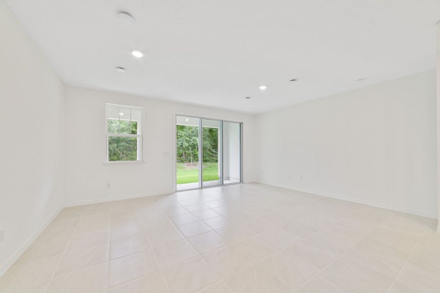 Spacious, unfurnished interior of a new home in Towns at Greenleaf, Oviedo (Image 28). Spacious, unfurnished interior of a new home in Towns at Greenleaf, Oviedo (Image 28).