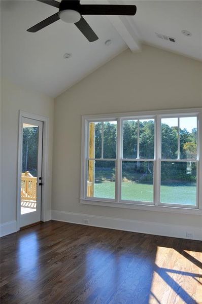 Spacious, unfurnished interior of a new home in Woodford, Acworth (Image 24).