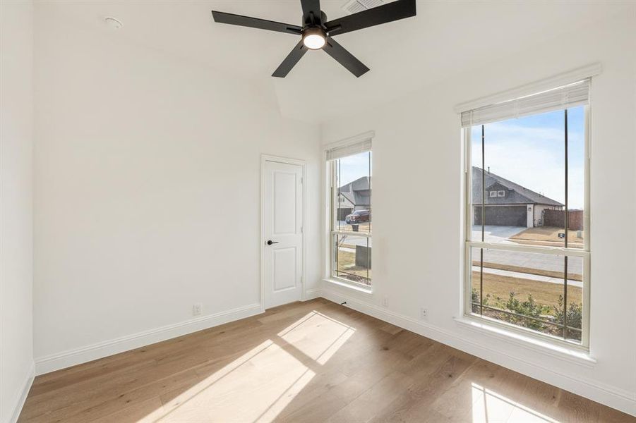 Spacious, unfurnished interior of a new home in Timberbrook, Justin (Image 35).