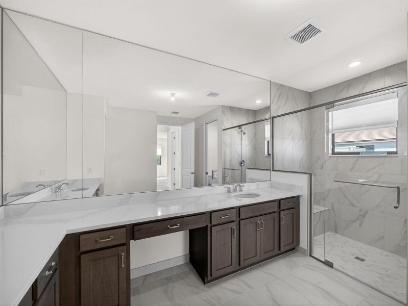 Master Bathroom Master Bathroom