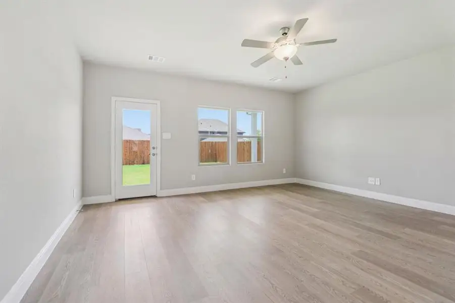 Photo is not of the actual home, but is an inspirational photo of builder’s model home and may depict options, furnishings, and/or decorator features that are not included. Photo is not of the actual home, but is an inspirational photo of builder’s model home and may depict options, furnishings, and/or decorator features that are not included.