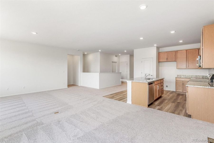 Spacious, unfurnished interior of a new home in Terrain Oak Valley, Castle Rock (Image 30).