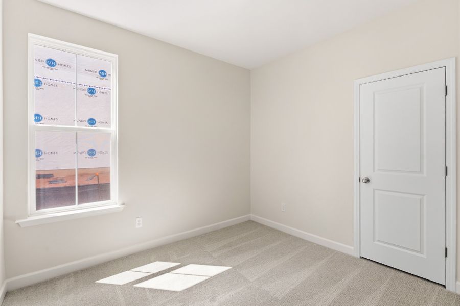 Spacious, unfurnished interior of a new home in Landmark Commons, Boiling Springs (Image 21).