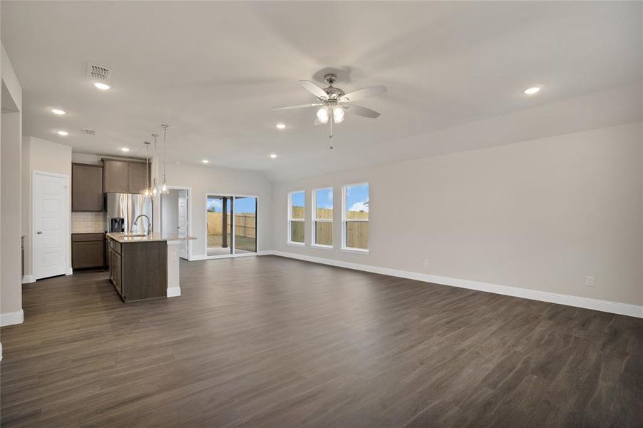 photos are for reference only actual home may vary. photos are for reference only actual home may vary.