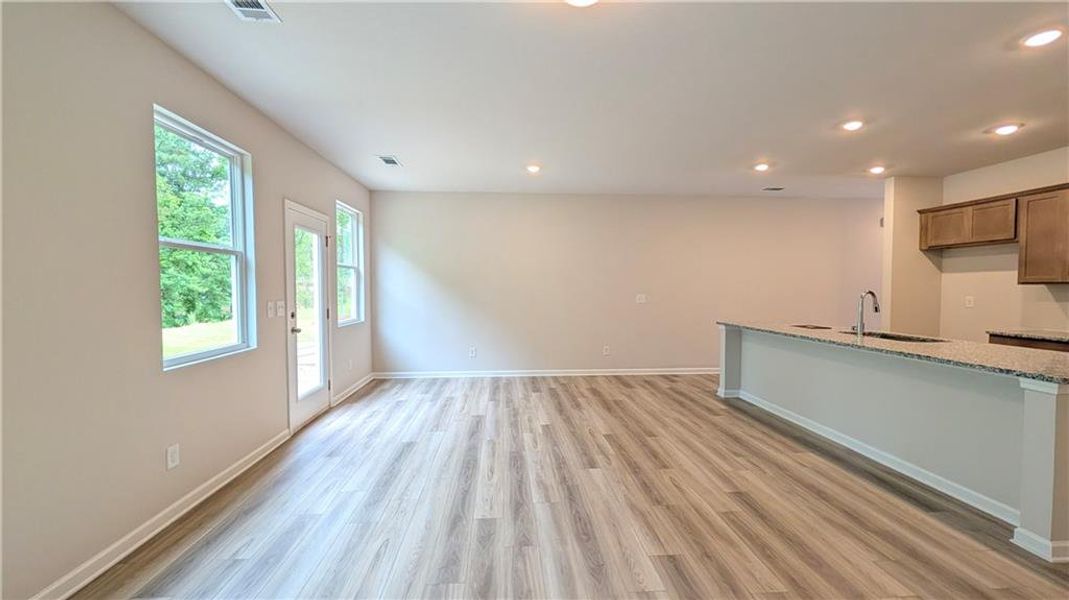 Spacious, unfurnished interior of a new home in Owen Preserve, Canton (Image 8).