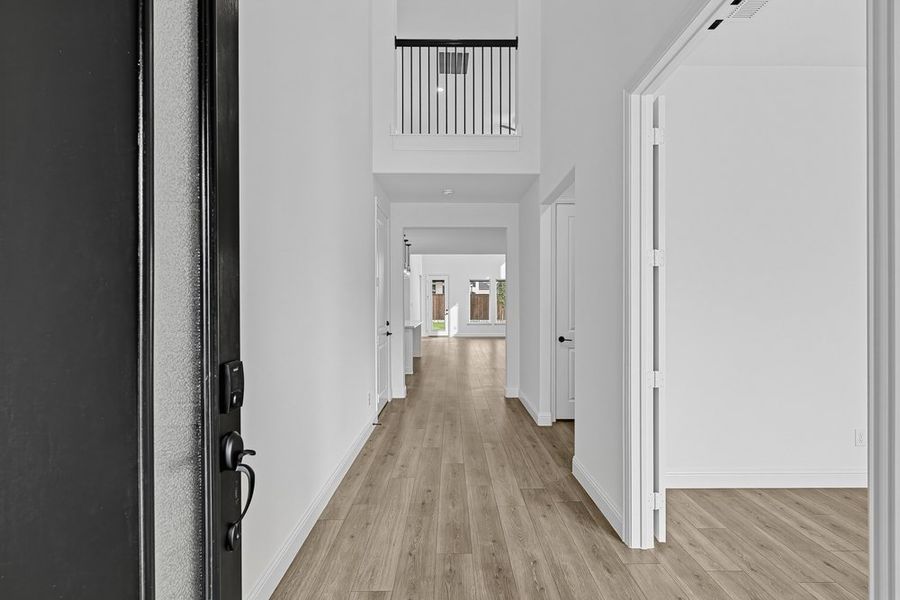 Spacious, unfurnished interior of a new home in The Ridge at Northlake, Northlake (Image 30).
