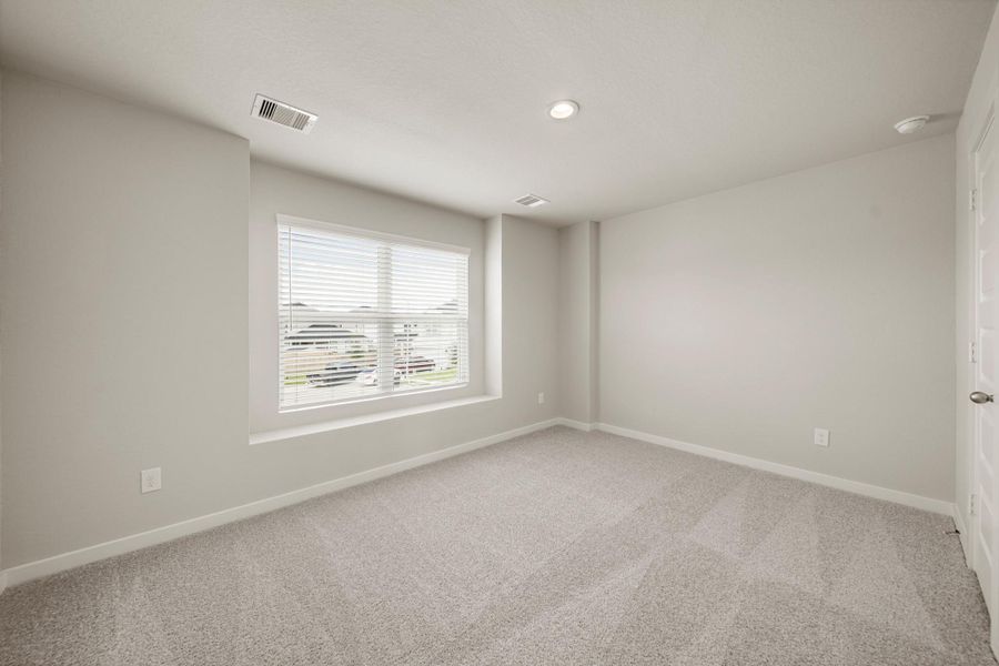 Spacious, unfurnished interior of a new home in Grand Oaks Village, Houston (Image 8). Spacious, unfurnished interior of a new home in Grand Oaks Village, Houston (Image 8).