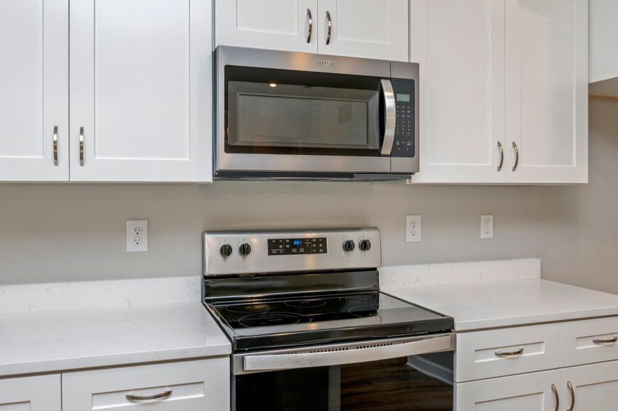 Furnished interior in a model home at Southern Day Chateau in Baker (Image 4).