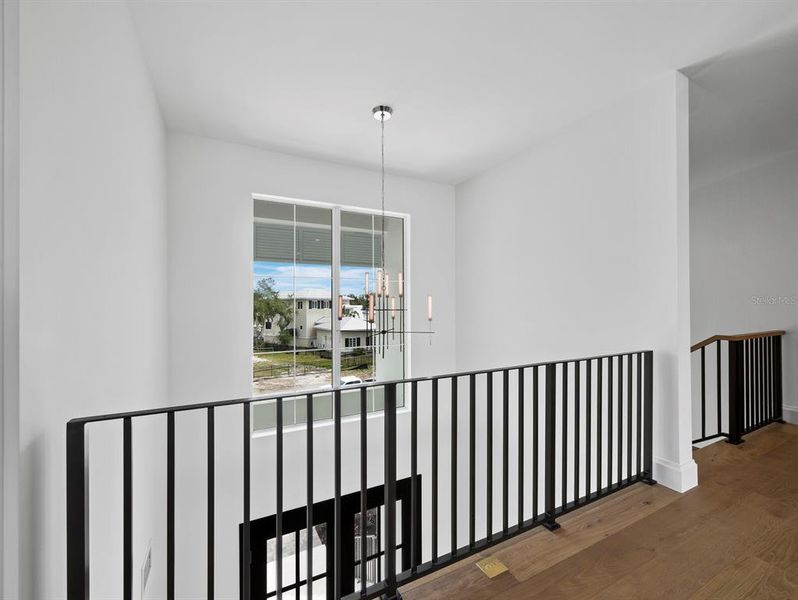 Spacious, unfurnished interior of a new home in , Sarasota (Image 57).