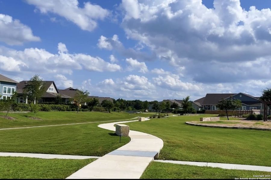 Image 33 of a home in The Crossvine – Garden Homes. Image 33 of a home in The Crossvine – Garden Homes.