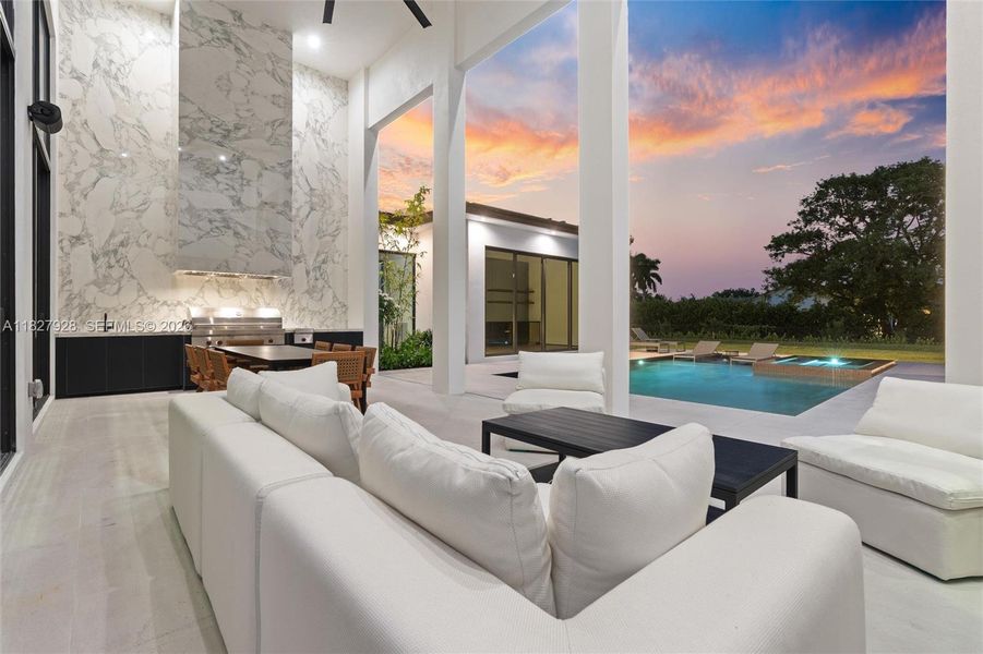 Exterior details and patio area of a home in , Davie (Image 27).