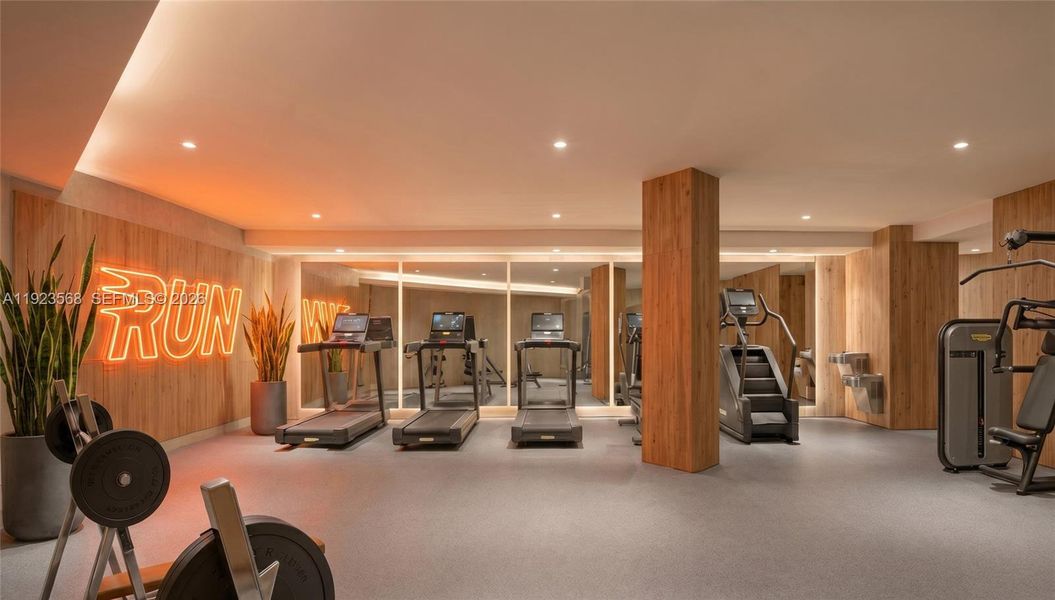 Community amenities in , Hallandale Beach (Image 10).
