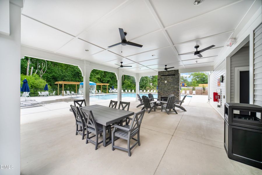 SUN_SherriDowns_Pic_Cabana_01