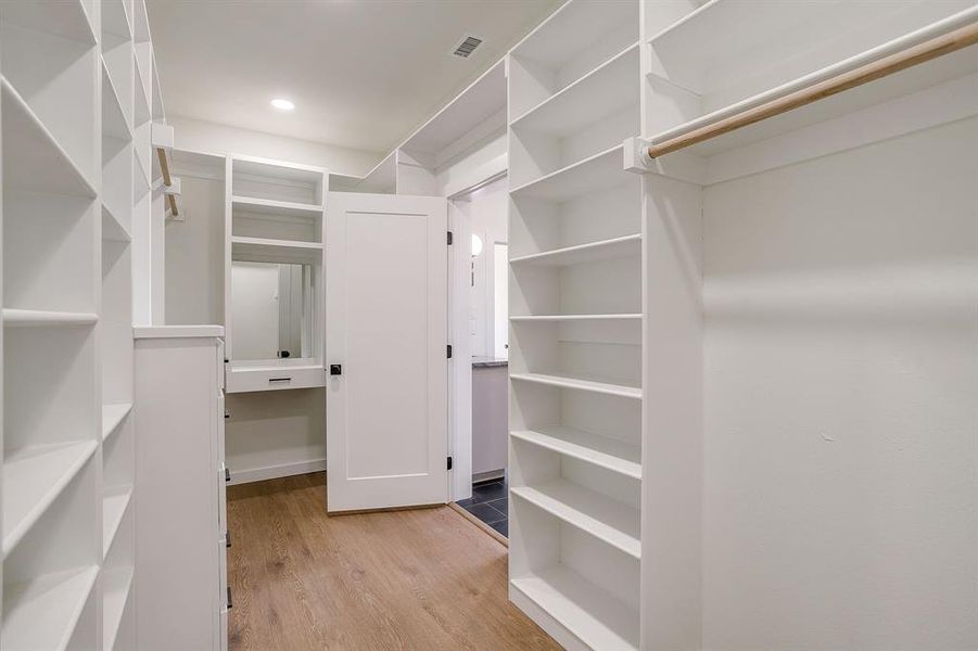 Spacious, unfurnished interior of a new home in , Cresson (Image 29).