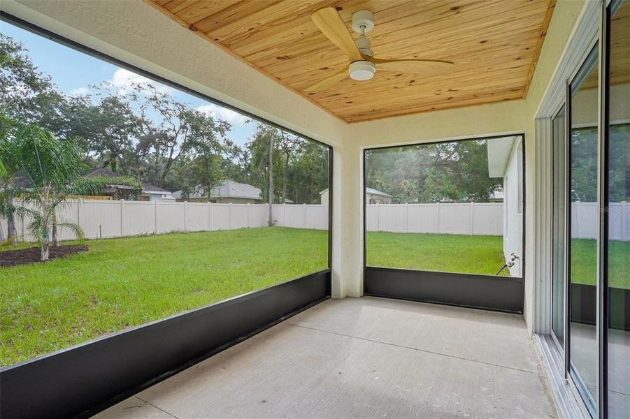 Exterior details and patio area of a home in , Citrus Springs (Image 39).