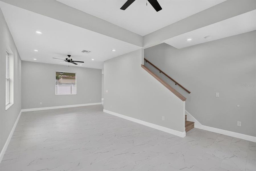 Spacious, unfurnished interior of a new home in , Thonotosassa (Image 28). Spacious, unfurnished interior of a new home in , Thonotosassa (Image 28).