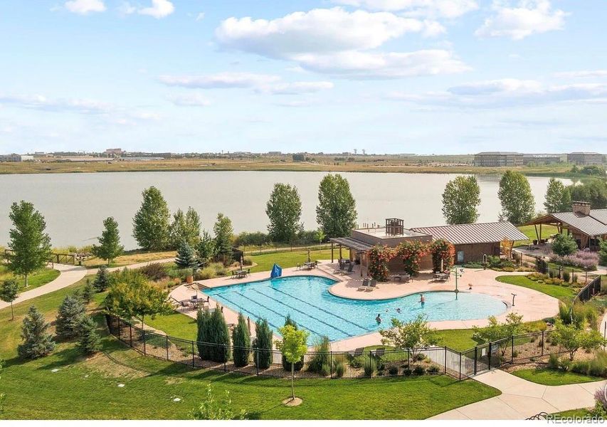 Community amenities in , Loveland (Image 17).