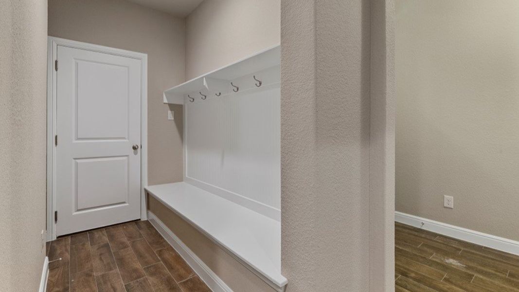Representative unfurnished interior of a home built from the Guadalupe by D.R. Horton in Eden Ranch, Arlington (Image 41).